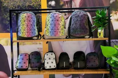 寧波 從制造名城到時(shí)尚“引潮者”的箱包銷(xiāo)售之路